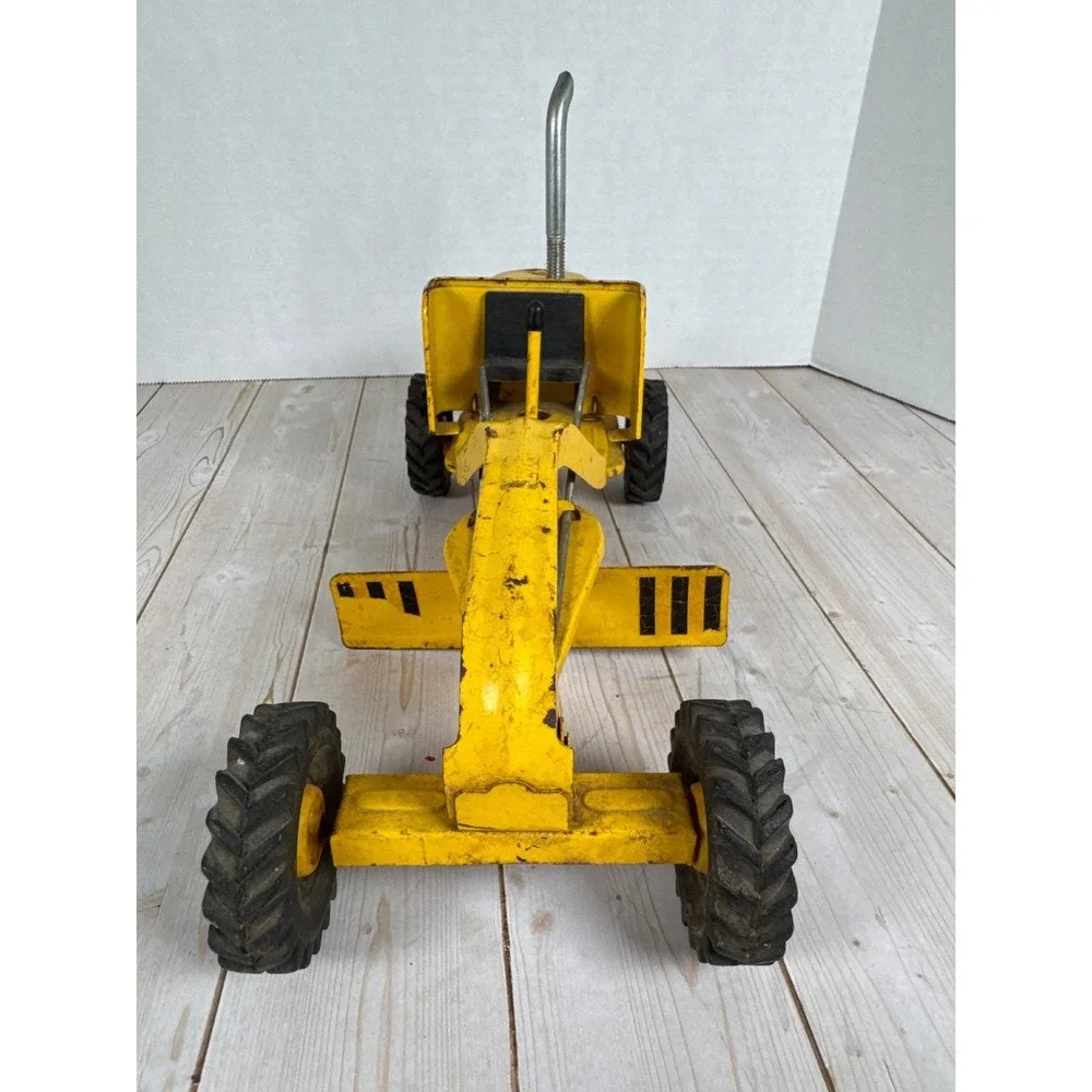 Vintage 1960s Tonka Road Grader Scraper Pressed Steel Construction Toy